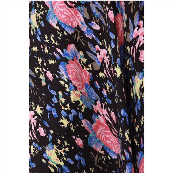 Lulu’s dress - Picture 2 of 3